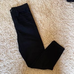6 X-Short Black High Waisted American Eagle Jeggings